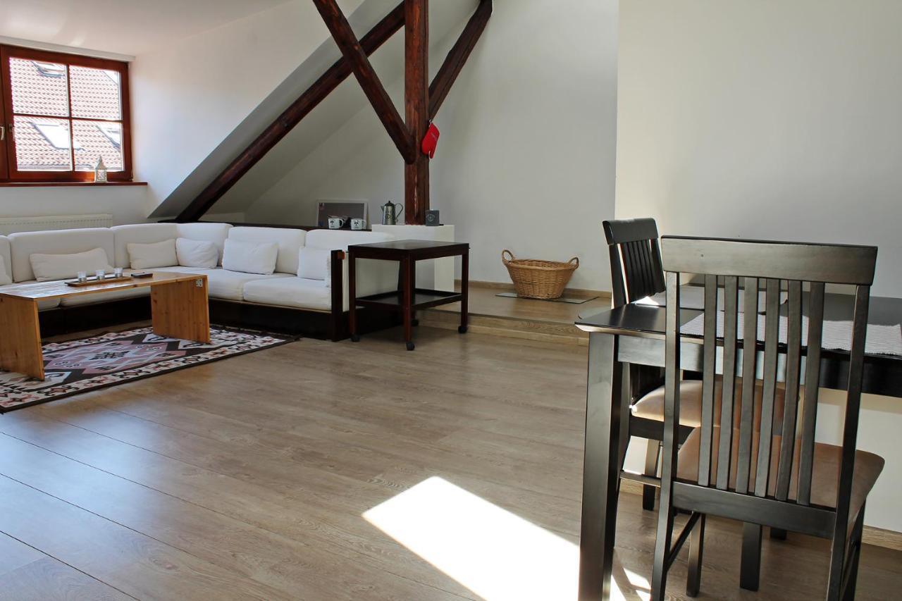 Attic With Parking, Near The Center Of Cb - 110M2 Apartamento Ceske Budejovice Exterior foto